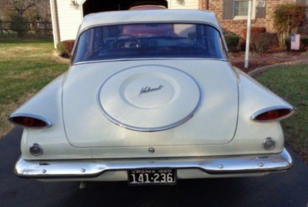 IMG 1960 Plymouth Valiant Rear.jpg