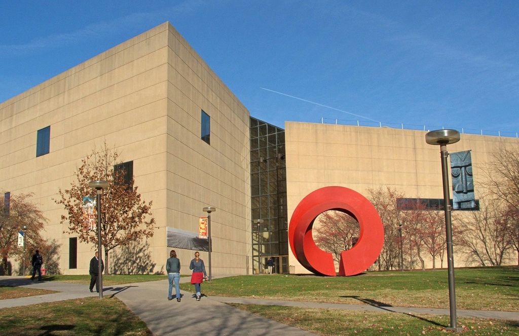 1920px-IU_Art_Museum.jpg