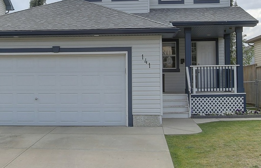 W. CREEK CL, Chestermere, AB.jpg