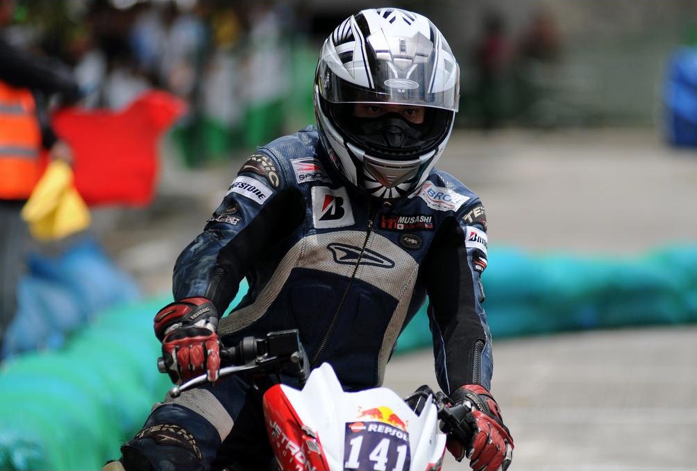 REPSOL National Road Race Championship, no.141, SM Sucat, Philippines.jpg