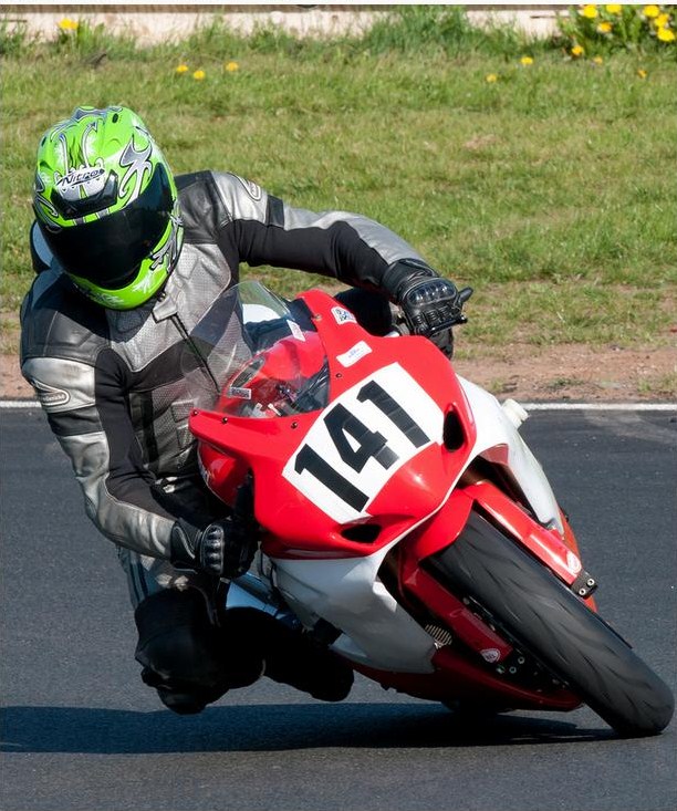 #141 Andrew Townley, Mallory Park 4813.jpg