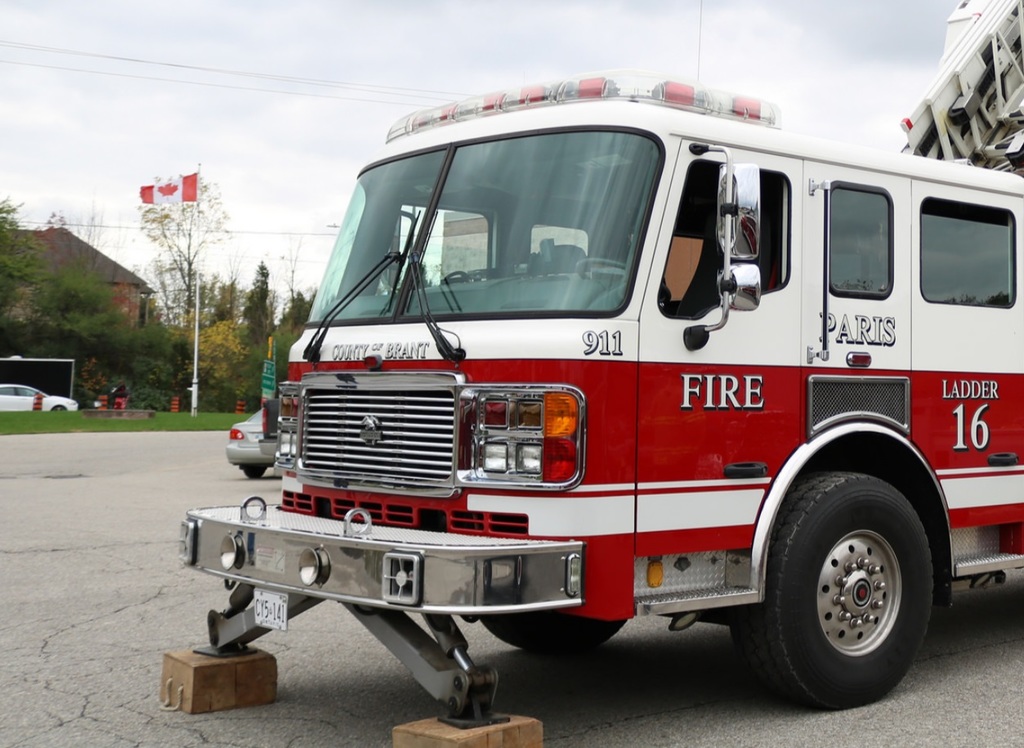 IMG Paris FD Ladder Truck.jpg