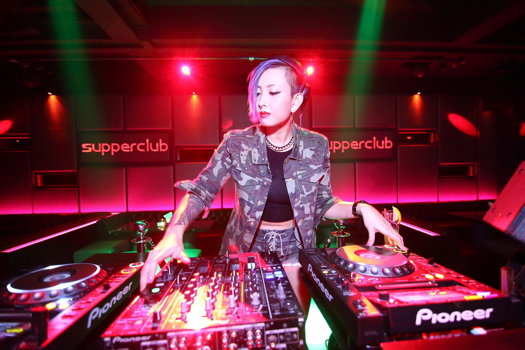 DJ-Melissa-Jo.jpg