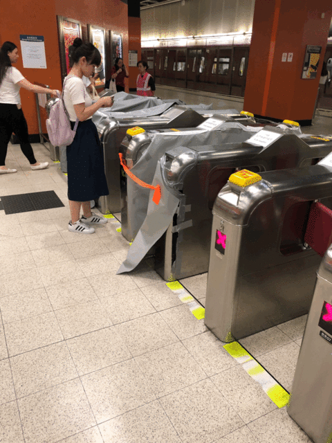 1627C7E8-879D-400C-9BAE-F6418895744E.gif