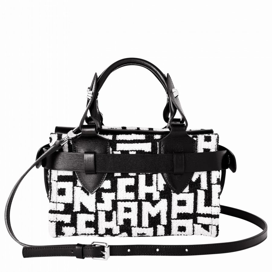 Longchamp30.jpg