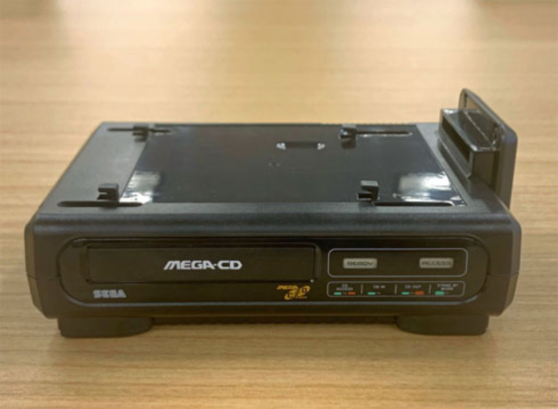 Screenshot_2019-09-24 Mega Drive Mini同售Mega CD玩具竟內置「底板」拆機才會看到的.png