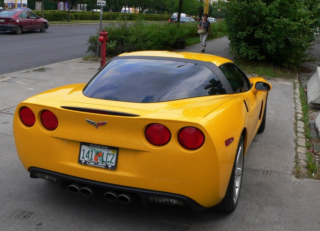 chevrolet-corvette-c6-c255410082015212927_3.jpg
