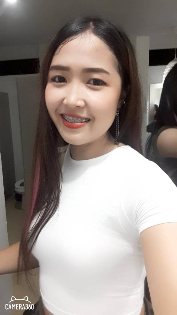 女女網相，真人黑d