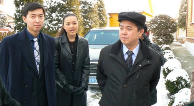 Kim Pyong Il, seen here with daughter Eun Song and son In Kang.jpeg