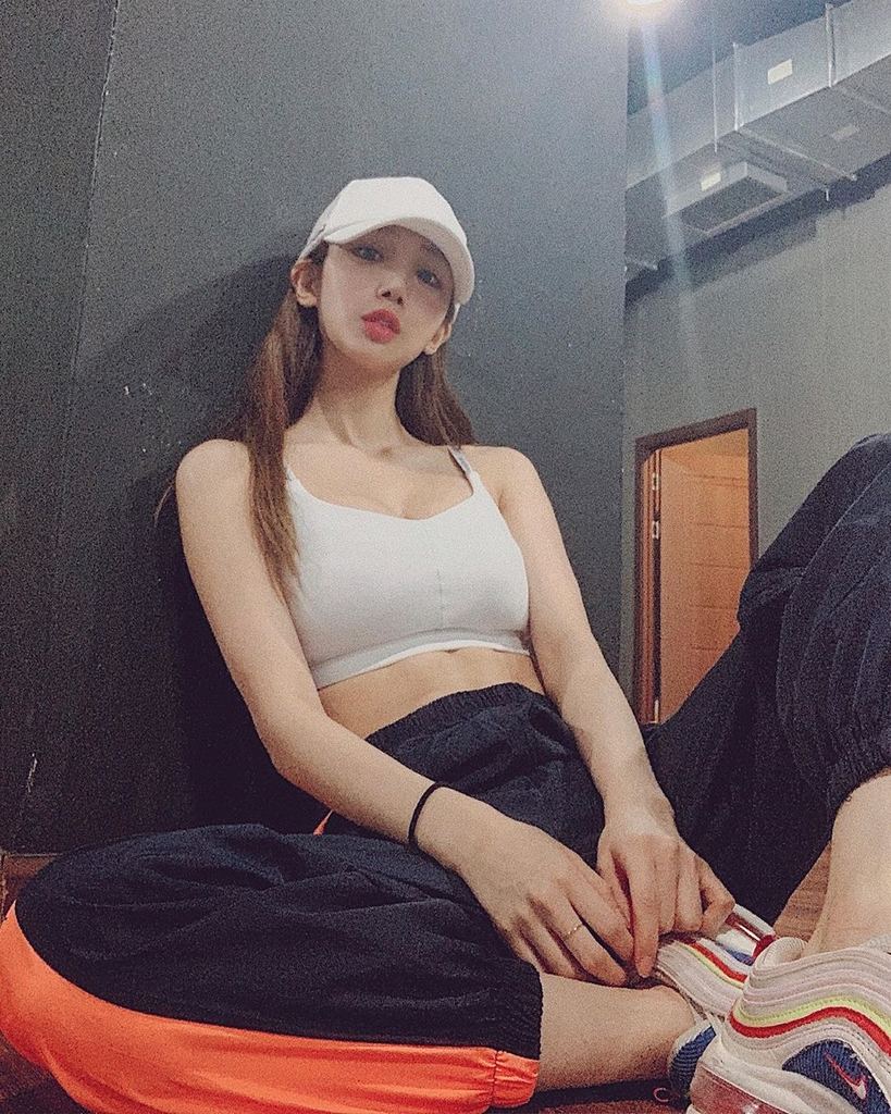 Ia_lM7lw1bQk9tH_hwt2DRRQ5NZmmmKpPsUFSj7FBUo.jpg