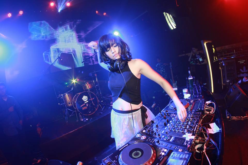 dj-putri-una-indonesia.jpg