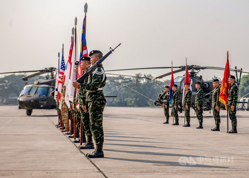 Cobra Gold 20  -   01.jpg