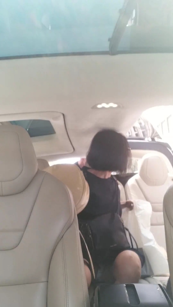 Screenshot_20200416-230113_Video Player.jpg