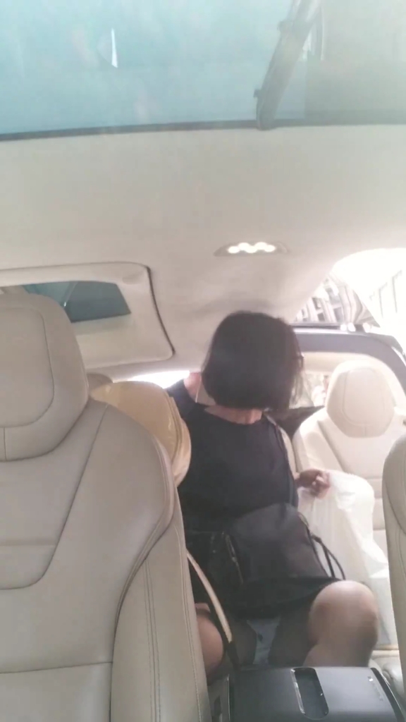 Screenshot_20200416-230007_Video Player.jpg