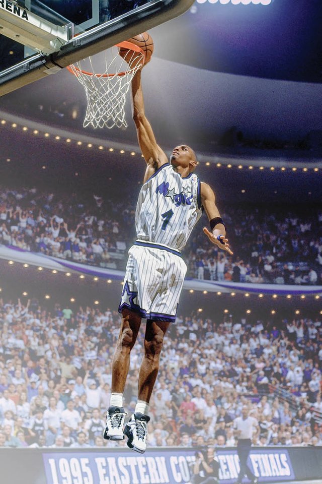 Penny_Hardaway...Nathaniel_S._Butler_83561715.jpg