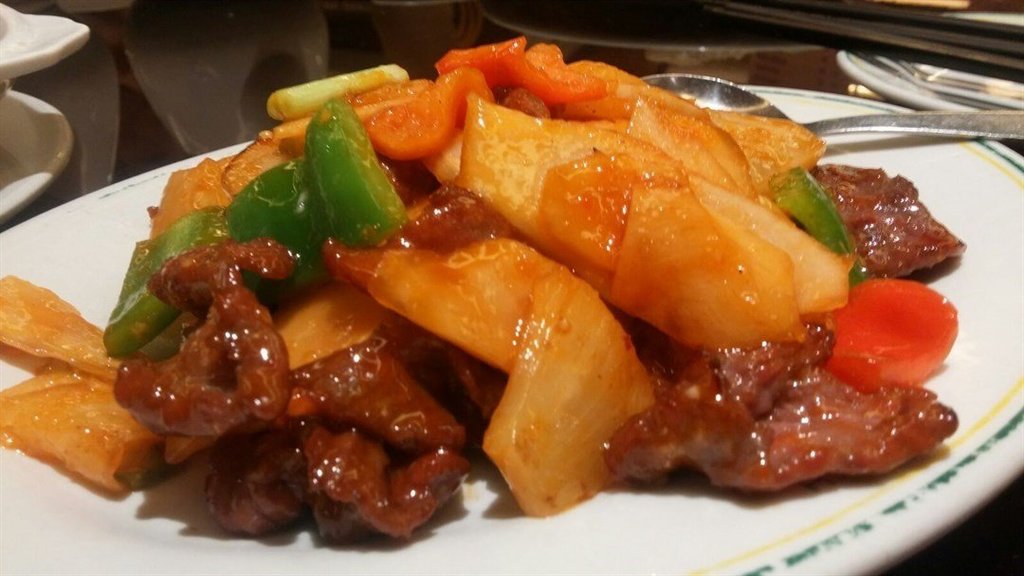 子薑片菠蘿炒牛肉.jpg