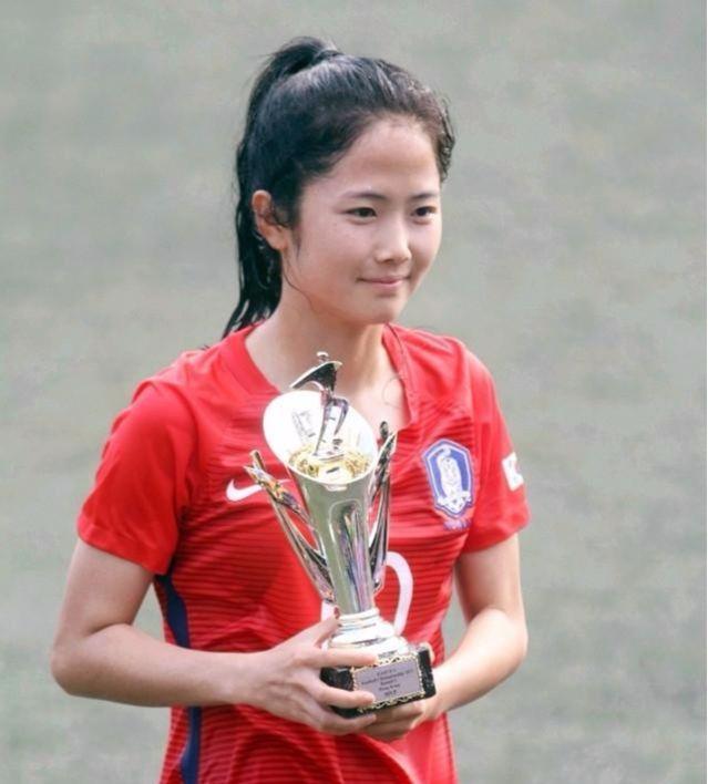 304a6a71516a33794652.jpg