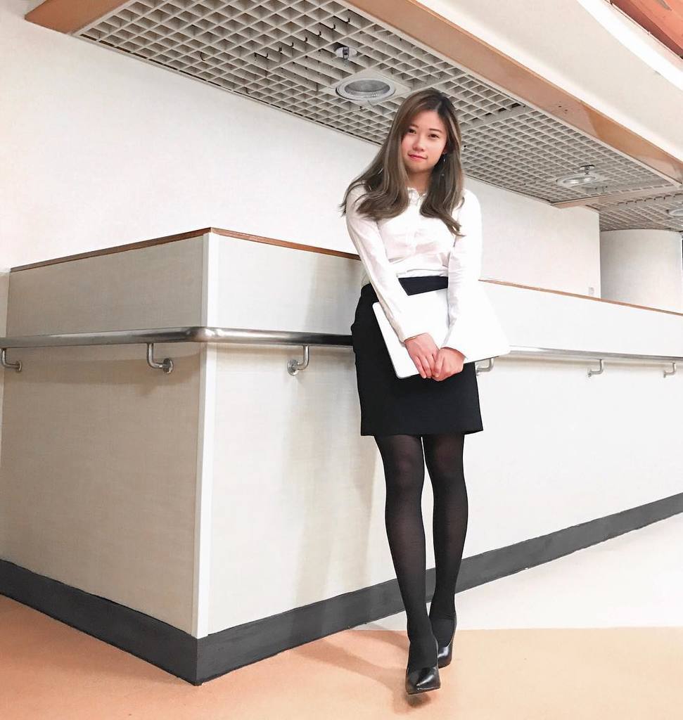 krysellawong_21107128_1694813380562766_2867362150114918400_n (1).jpg