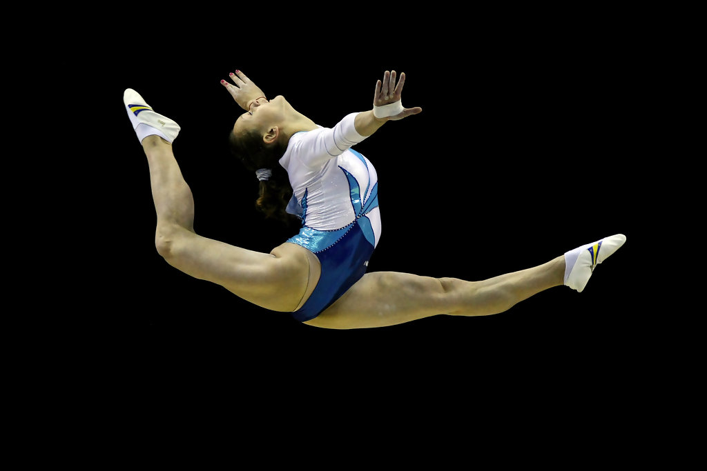 Artistic Gymnastics World Championships 2009 gdAYI8DzGhBx.jpg