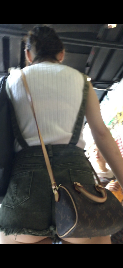 BB46DD7D-4C0A-4175-981C-8FE6EF3A19E5.png