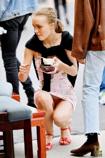 Lily-Rose-Depp-Sexy-2-thefappeningblog.com_.jpg