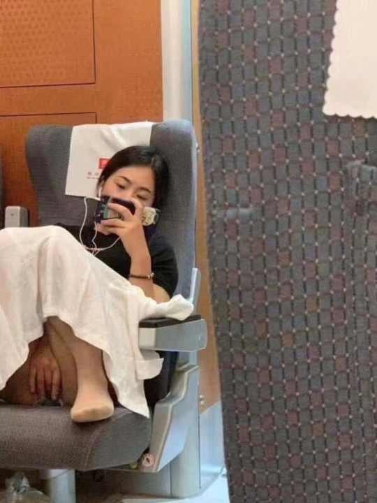 [轉帖] 坐了那麼多次高鐵，為什麼我沒有碰到這事呢.jpg