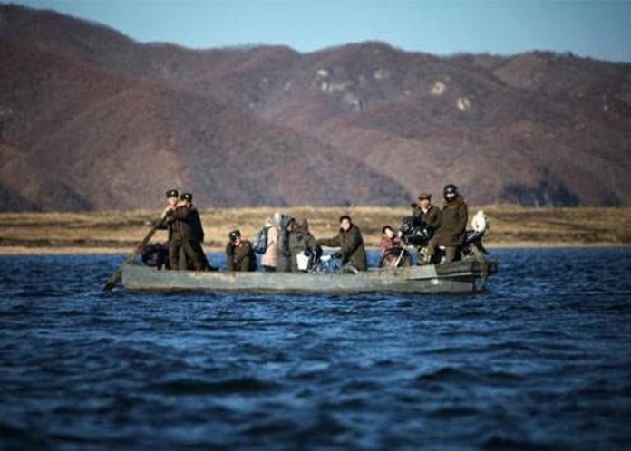 朝鮮 巡邏快艇.jpg