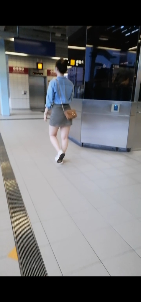 Screenshot_20200916_180320_com.huawei.himovie.overseas.jpg