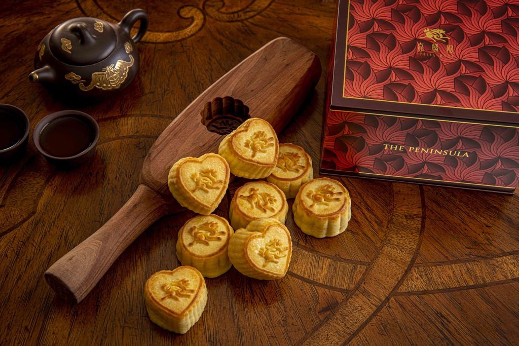 2020 Spring Moon Mini Heart-shaped Mooncakes.jpg