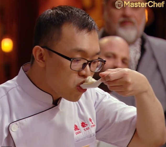 1558951083984995 800.jpg