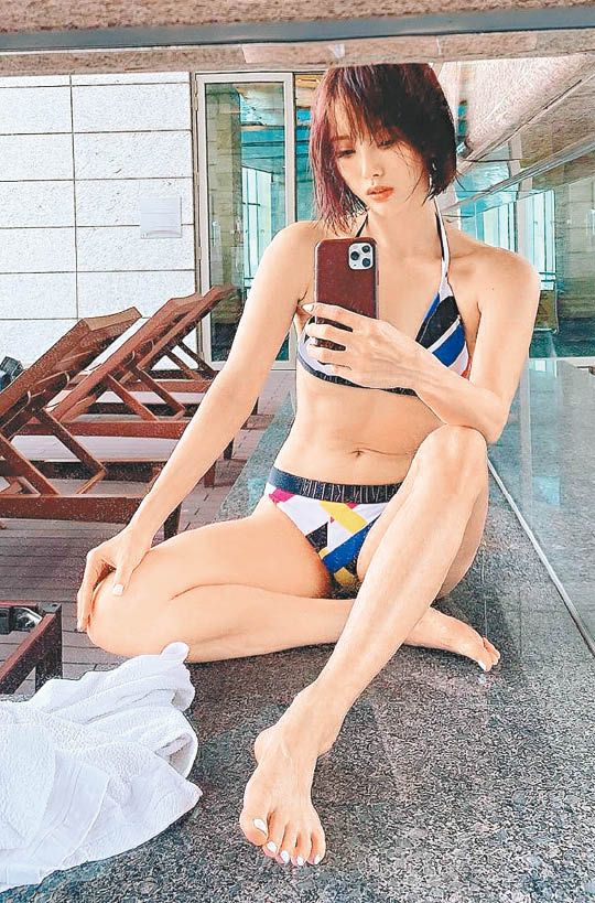 陳靜除了擁有驕人上圍，腹肌也成為賣點。.jpg