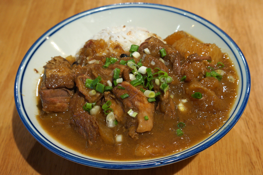 候萝卜牛腩饭.jpg