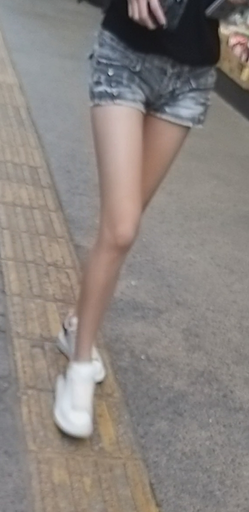 Screenshot_20201027-200820_Video Player.jpg