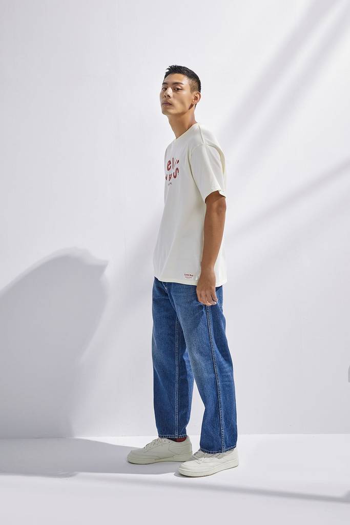 LEVI’S10.jpg