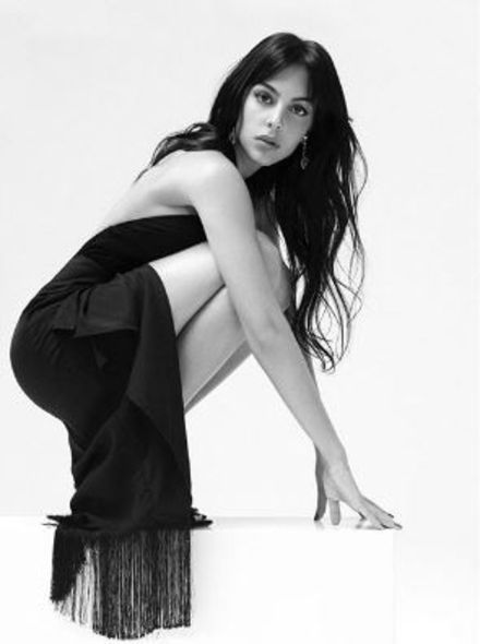Georgina Rodríguez為26歲模西班牙籍特兒即使已是媽媽也不鬆懈，積極鍛練。.jpg.jpg