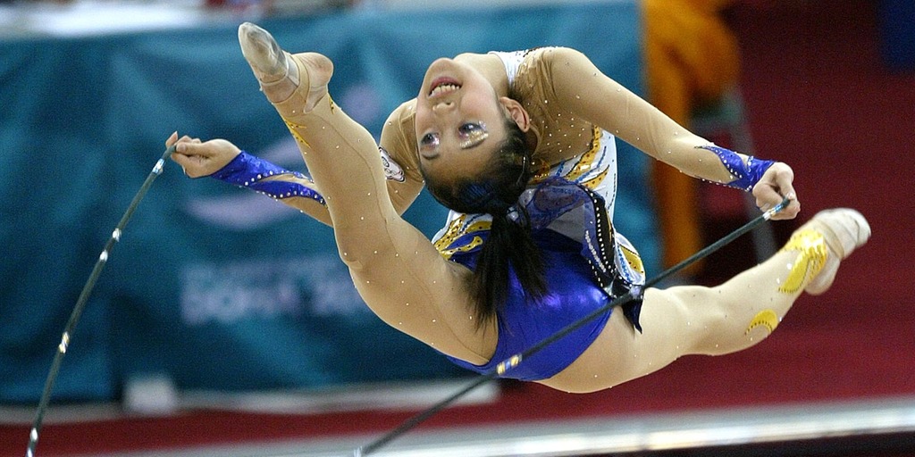 record-slider-doha-2006-rhythmic-gymnastics-01.jpg