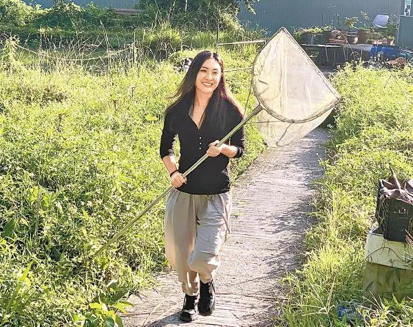 Kelly落田摘菜，再坐定定品嘗正宗農家菜。.jpg