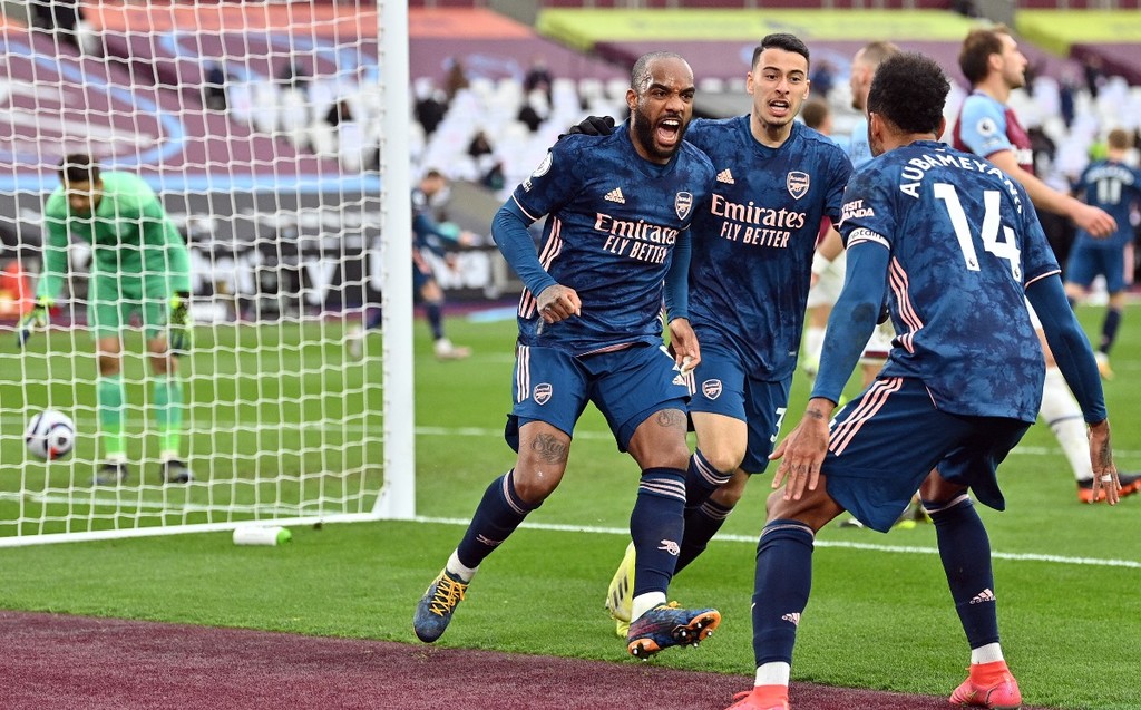 West-Ham-vs-Arsenal-3-3-Lacazette-rescata-milagroso-empate.jpg
