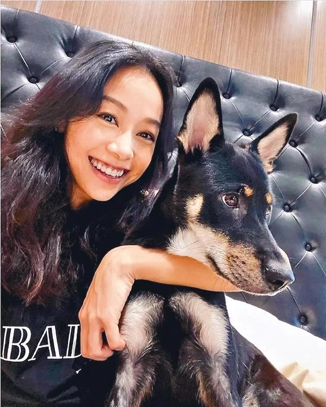 心穎拒回應賣樓事件，只表示多謝關心。.jpg