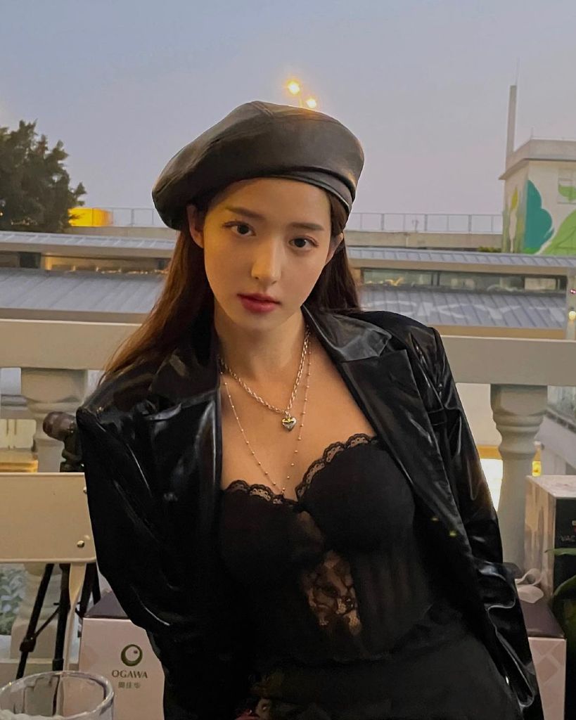 qiu qiu 1.jpg
