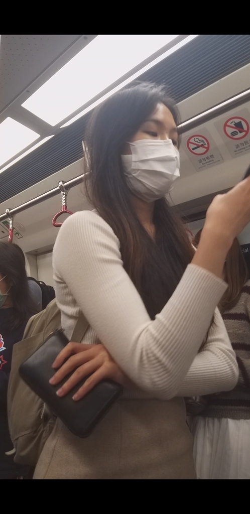 Screenshot_20210402-234010_Video Player.jpg