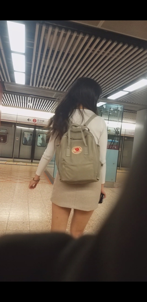 Screenshot_20210402-234257_Video Player.jpg