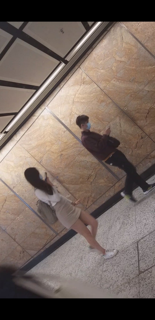 Screenshot_20210402-234756_Video Player.jpg