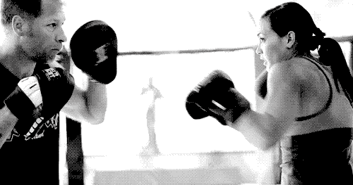 sportisku-merginu-gif-rinkinys.gif