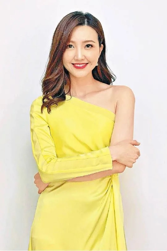 問到覺不覺被公司擺上枱，吳若希不願置評。.jpg