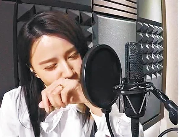 翠如發姣為親熱戲配音，笑言不太尷尬。.jpg