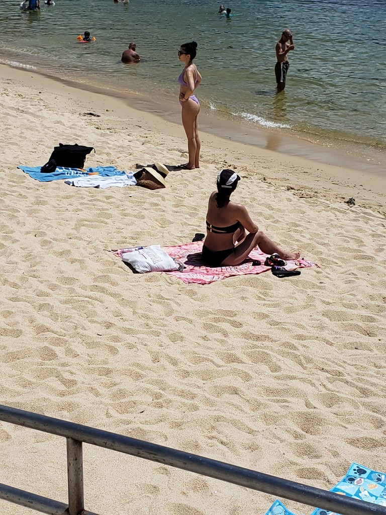 Beach2Lady_3.jpg