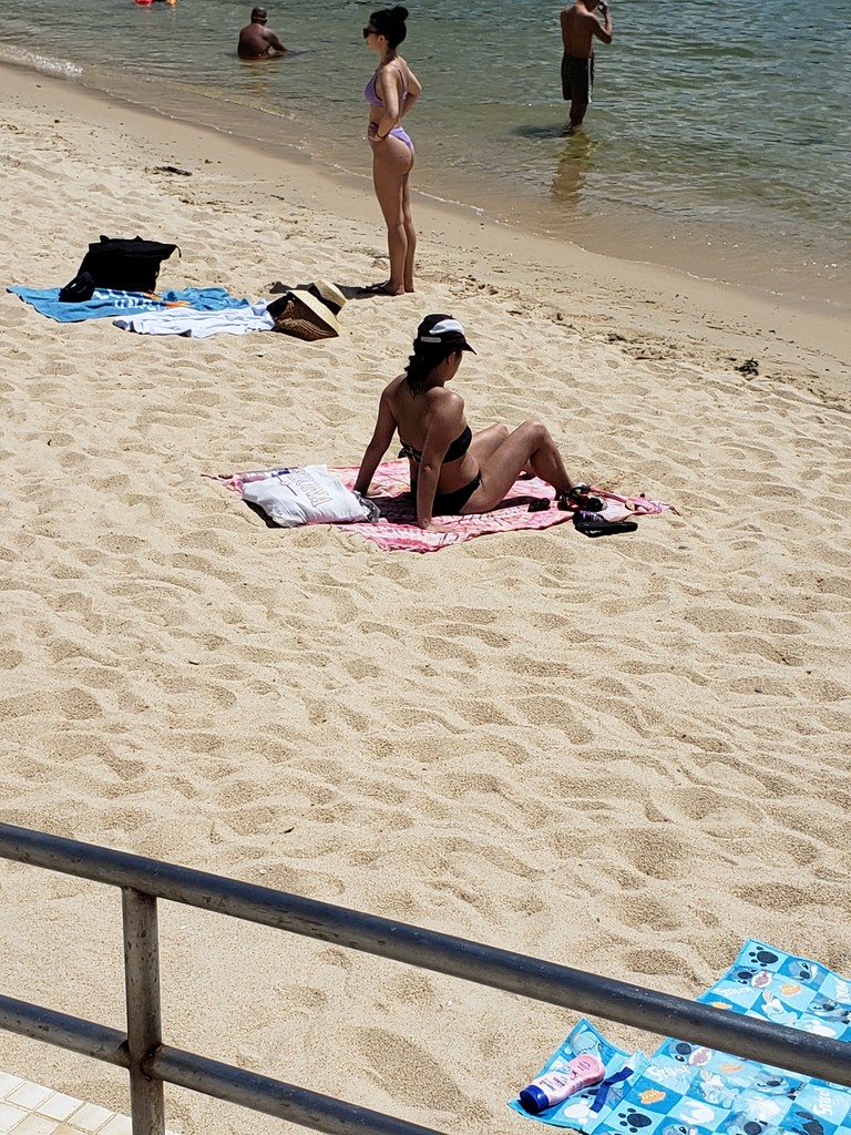 Beach2Lady_4.jpg