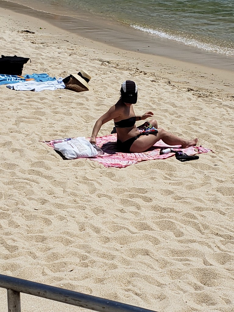 Beach2Lady_2.jpg