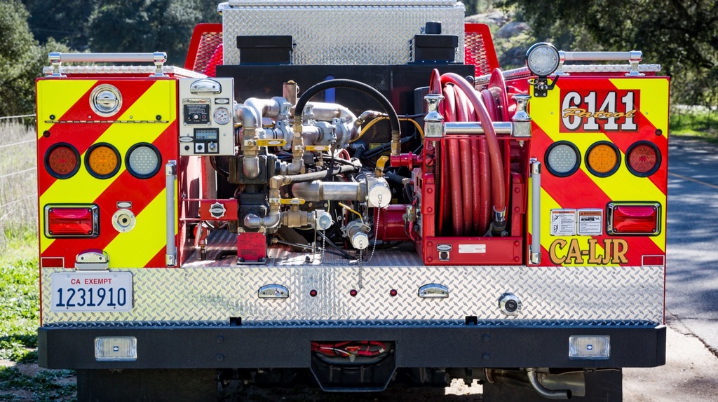 IMG LaJollaREV6141Rr.jpg